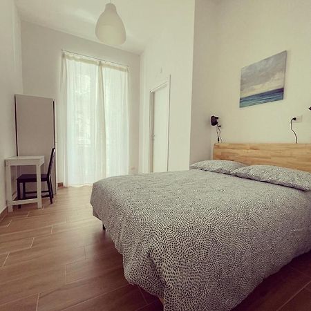 Central Rooms Napoli Екстер'єр фото